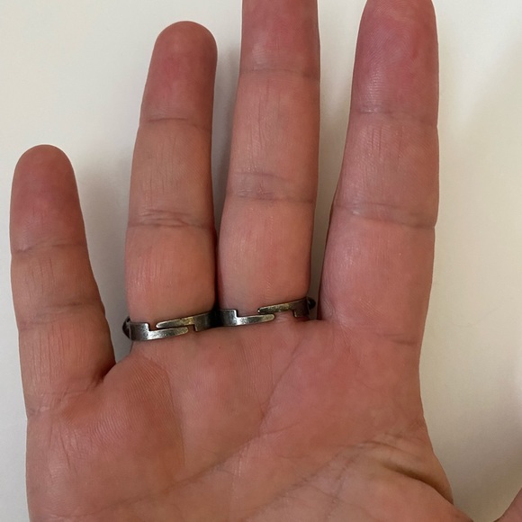 Metal Antique look Leaf Two Finger Crystal Open/Adj. Cuff Ring - Picture 5 of 10